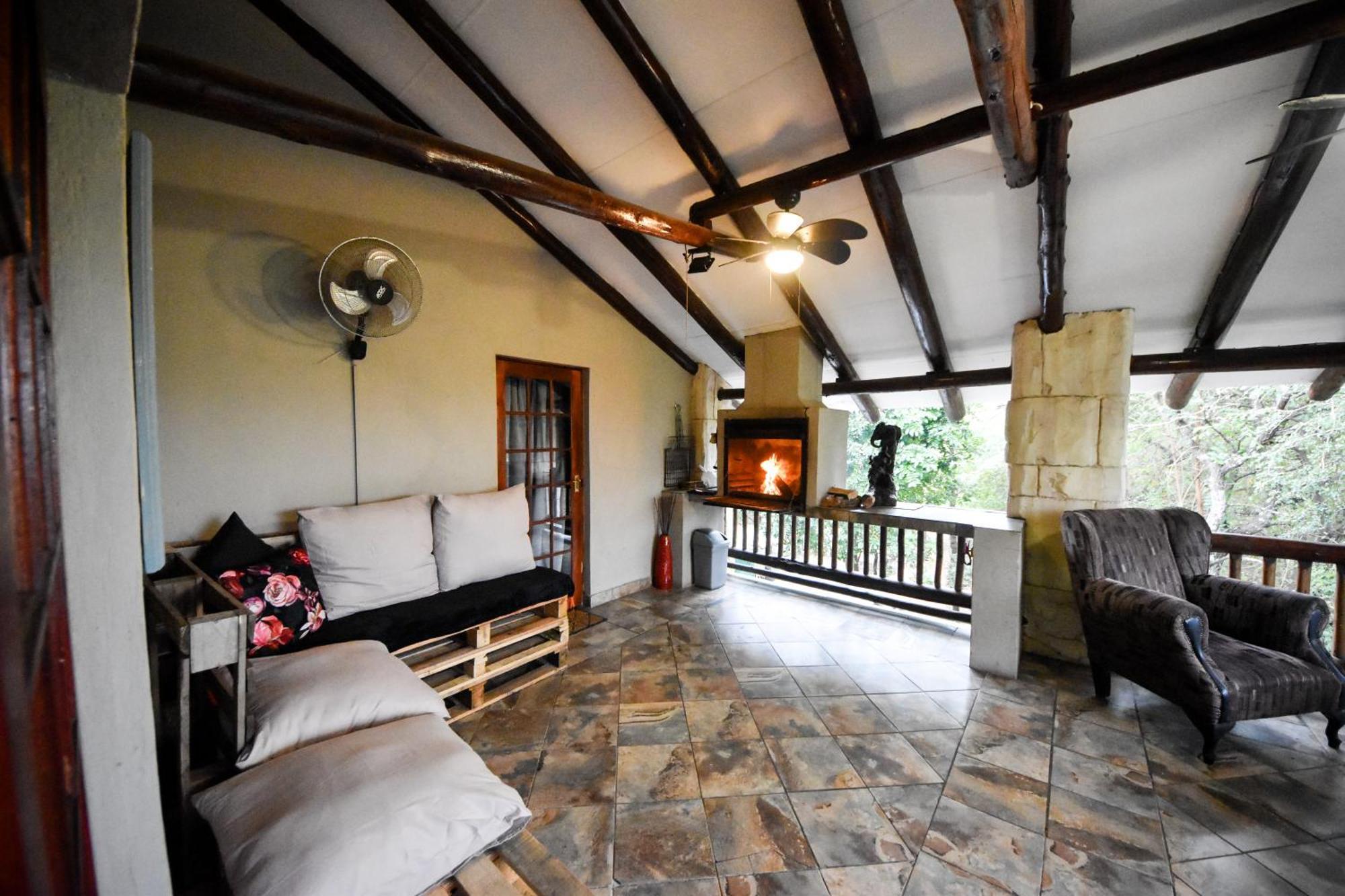 Beyond The Boma Villa Marloth Park Esterno foto